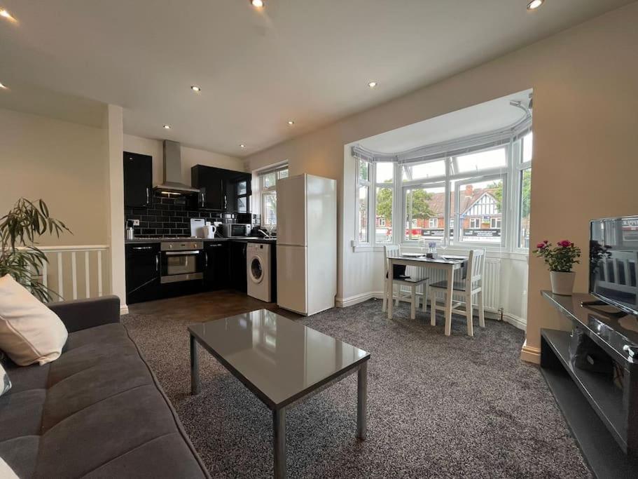 Kingsbury Apt 2 Бирмингем Экстерьер фото